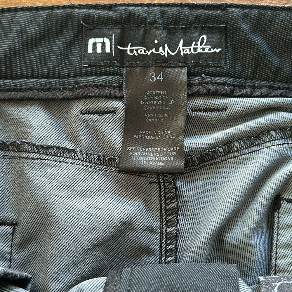 Travis Mathew shorts - Picture 5 of 6